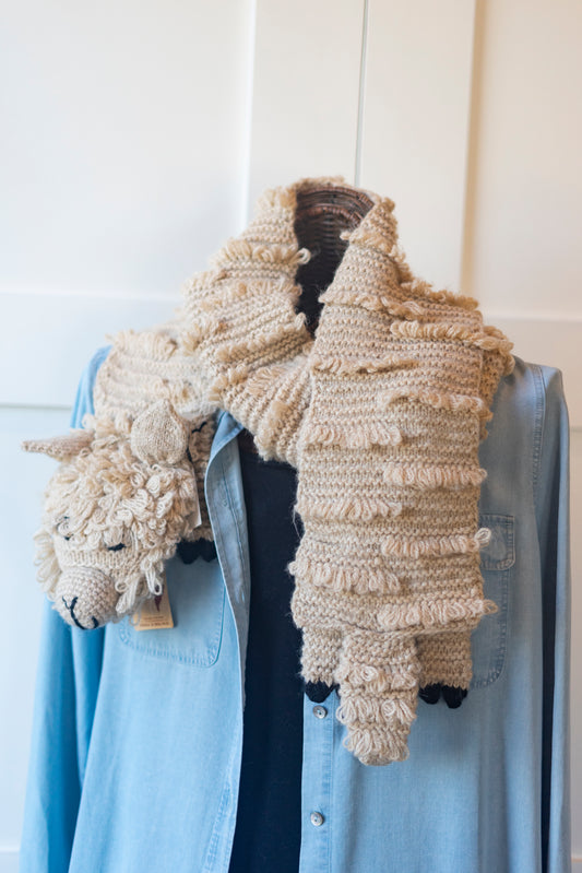 Scarf with Alpaca Head and Tail